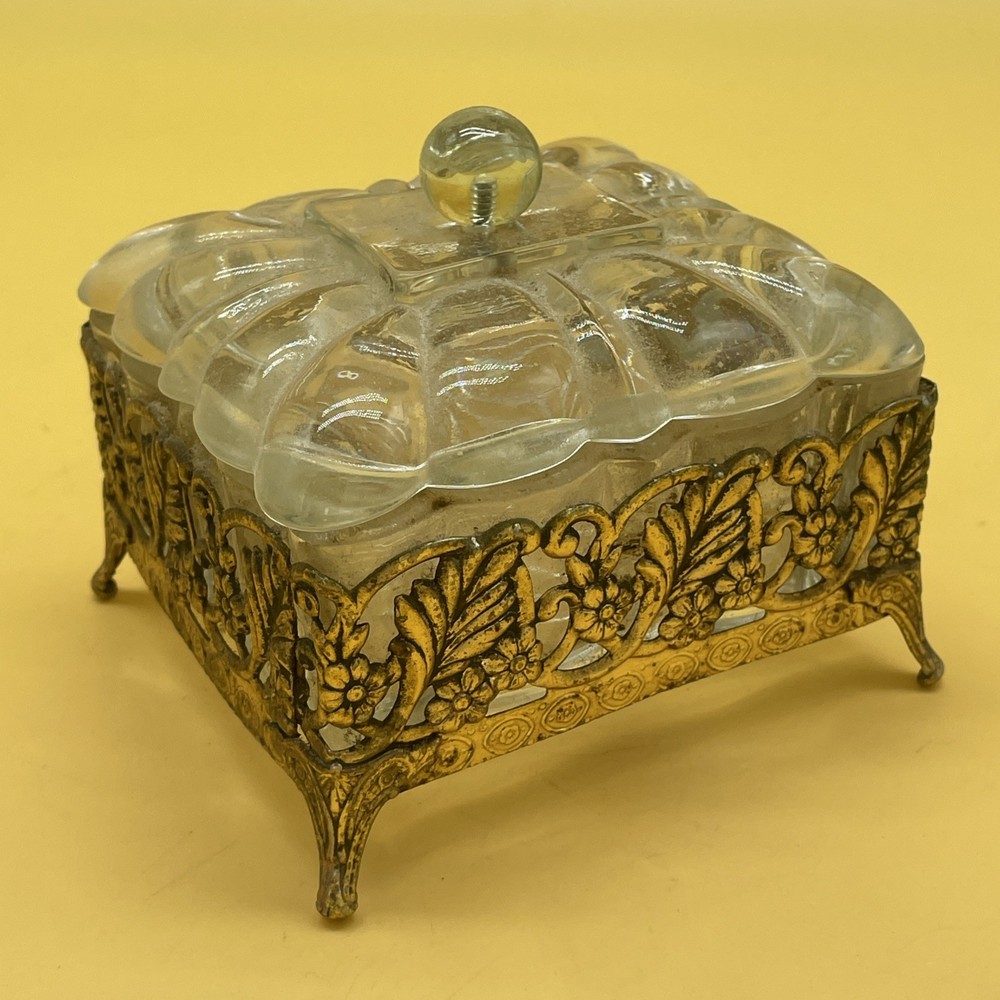 Vintage Regency Styled Vanity Set Trinket Box/2 Cologne Bottles!
