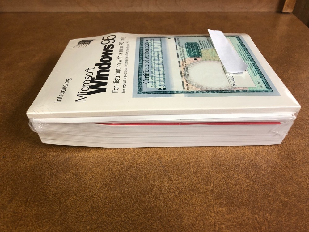 Microsoft Windows 95 Manual with Certificate of Authenticity