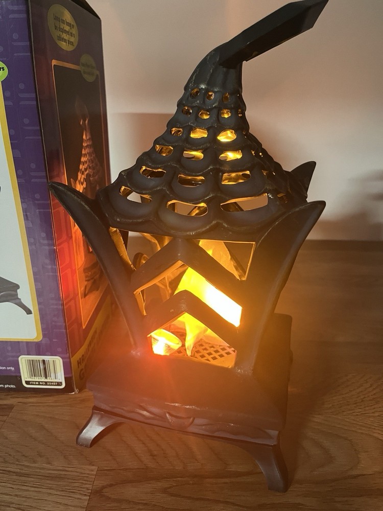 Gemmy Halloween Decor Gothic Lantern Flickering Light Hang or Set Down in Box