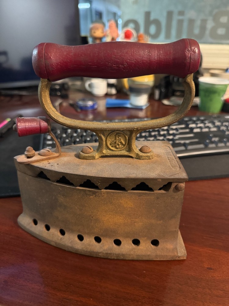 Sad Iron(charcoal box iron)