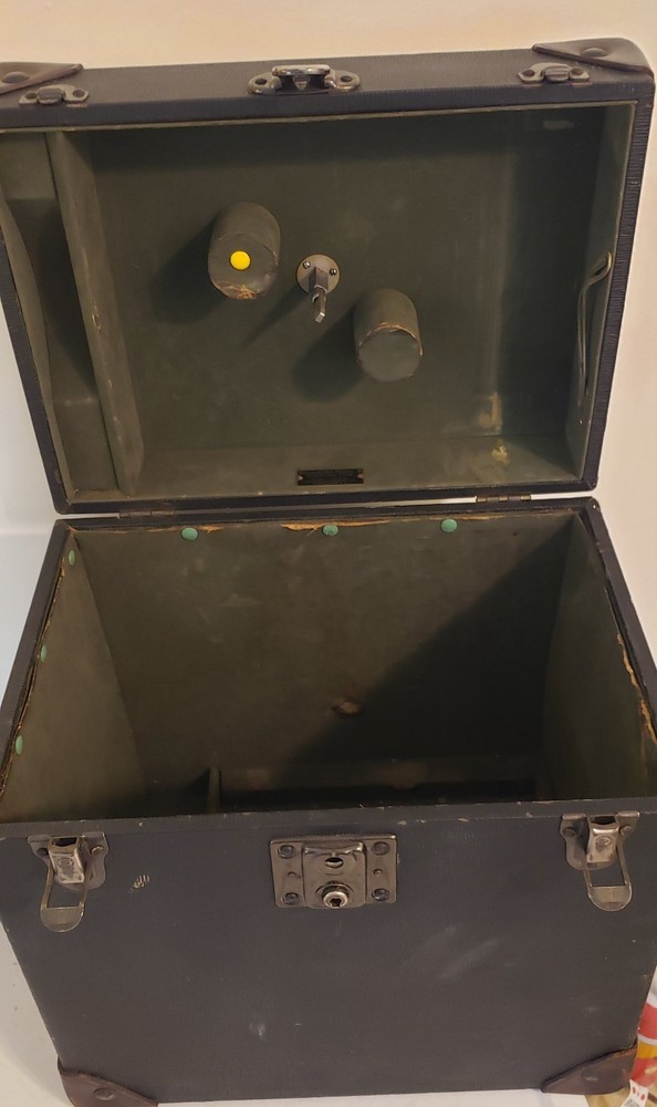 VTG. Kodak Kodascope Model B 16mm Projector CASE ONLY