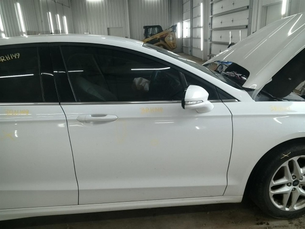 FUSION 2014 High Mounted Stop Light 104929724