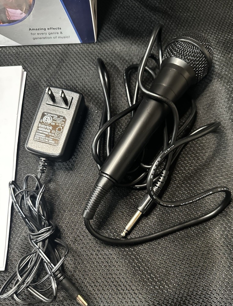 Singsation Classic Karaoke System Bluetooth Compatible W/Cord And Microphone EUC