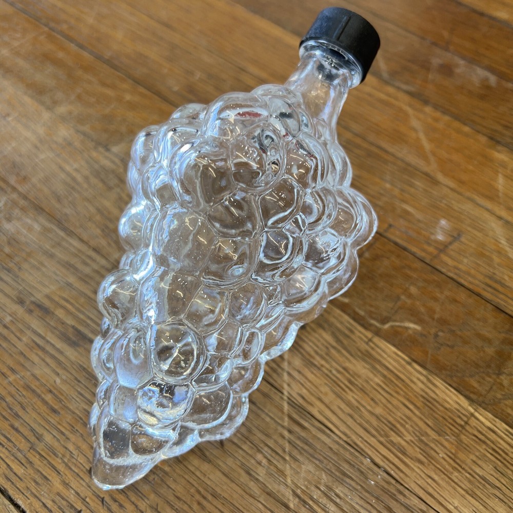 Grape Cluster Shaped Clear Bottle With cap Excellent condition 8 oz
