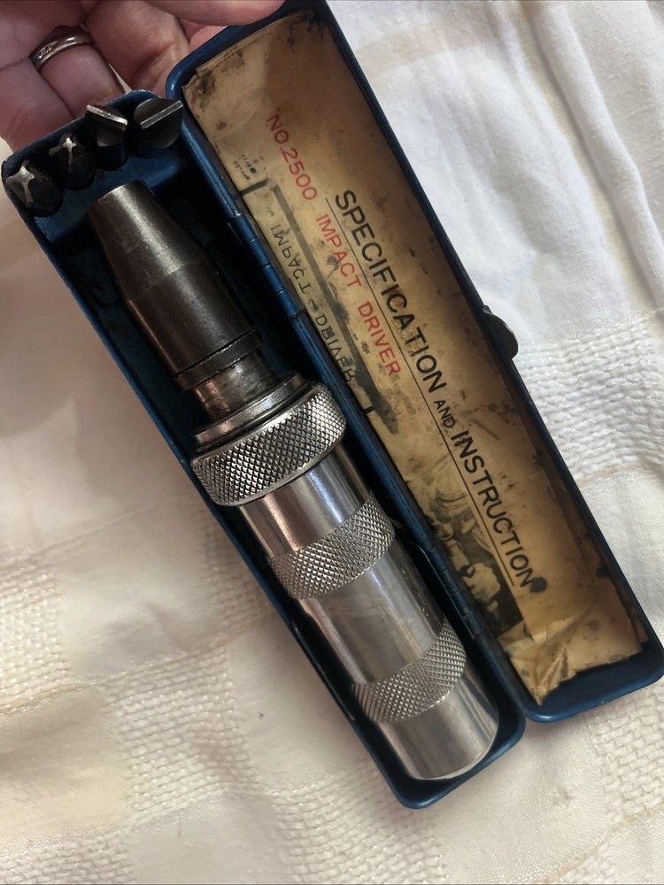 Vintage Vessel Impact Driver 2500 With Bits and Original Case