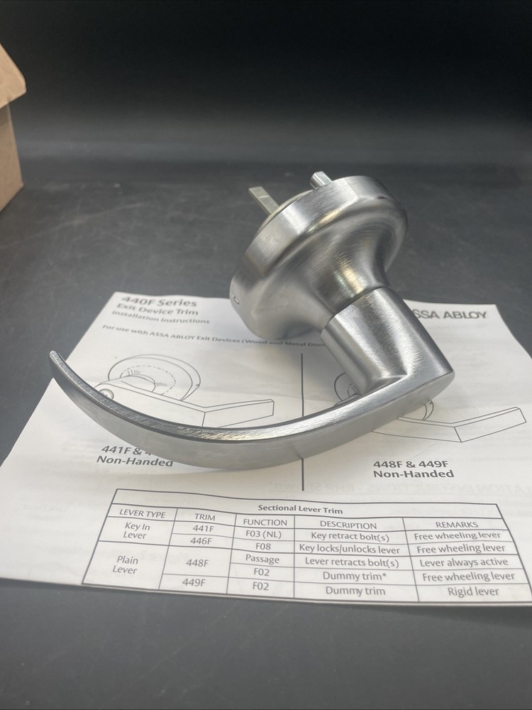 Accentra Assa Abloy 085186 448F 626 Exit Device Lever Trim