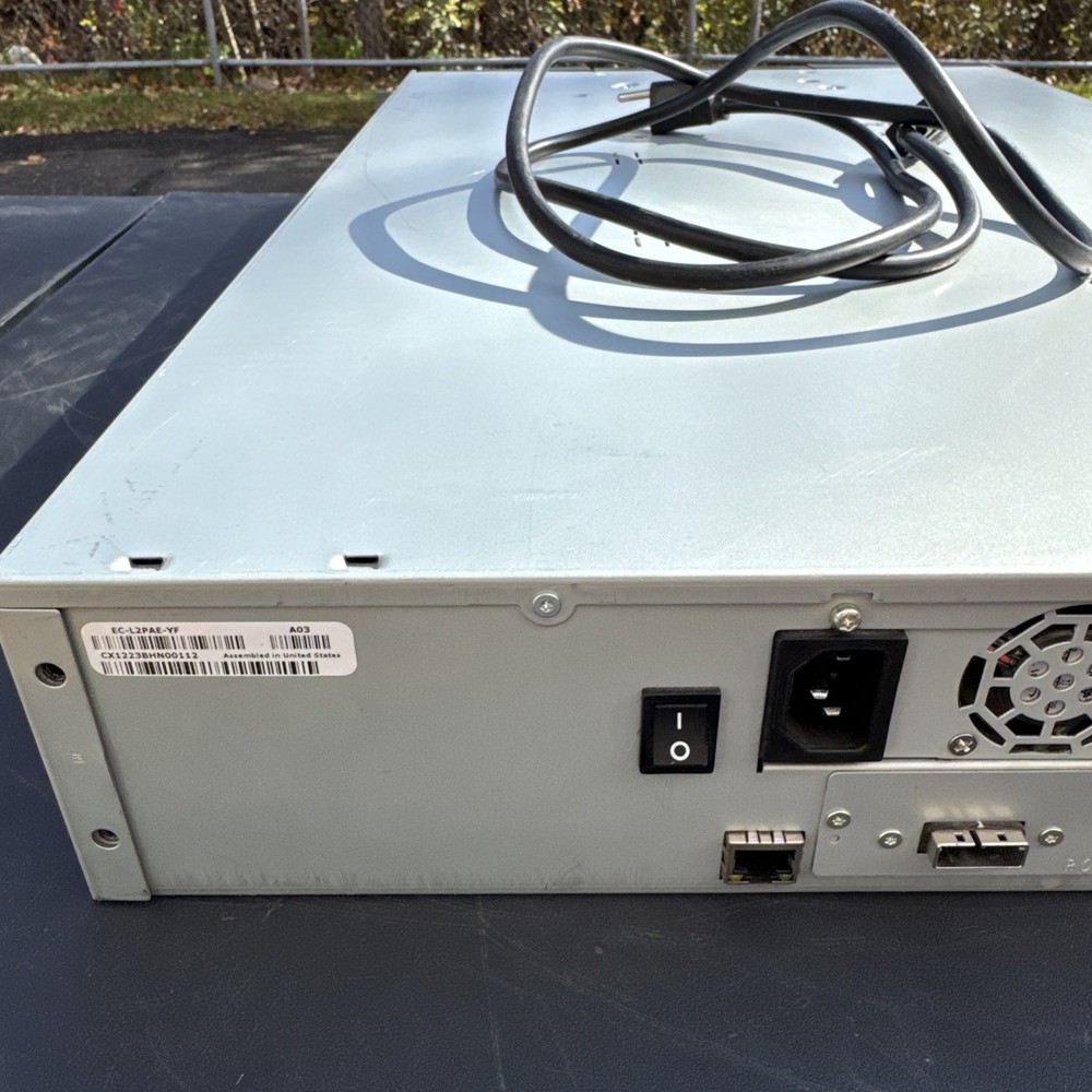 Quantum SuperLoader 3 L700 Tape Autoloader LTO Library Rackmount w/ Power Cable