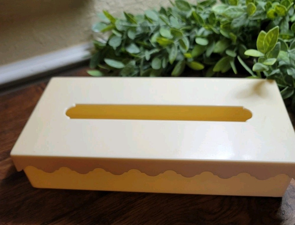 Retro 60's Amesware Tissue Box Holder w/Lid Solid Yellow Plastic, Vintage