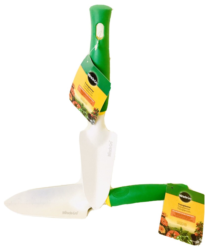 2 Count Miracle Gro Rust Resistant Powder Coated Head Transplanter