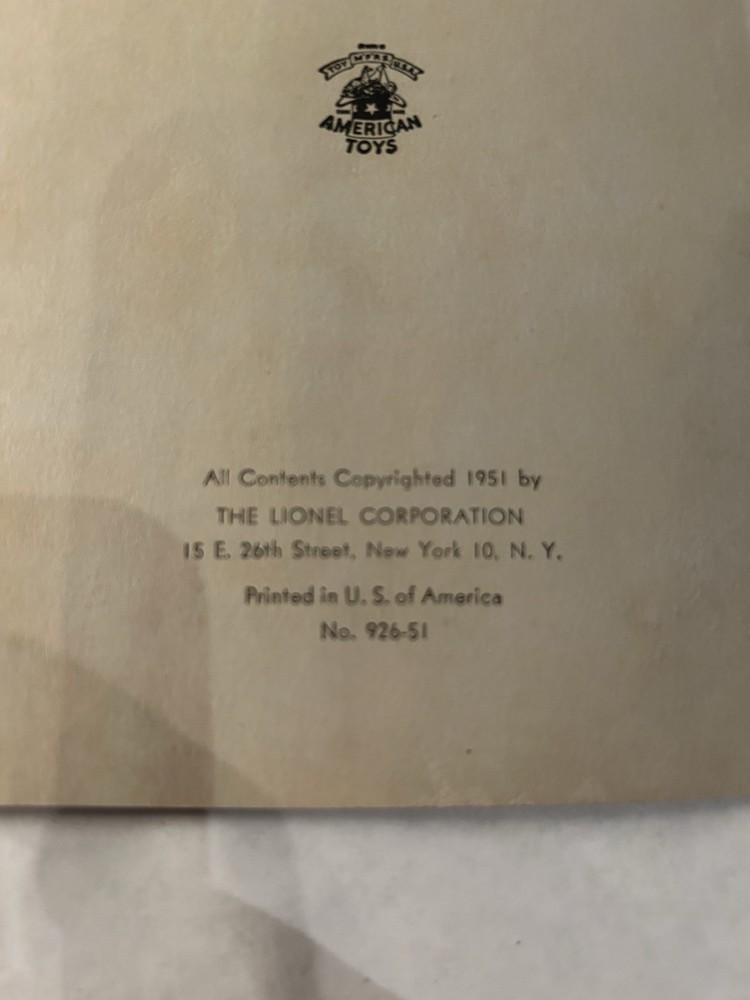 Instructions For Assembling and Operating Lionel Trains - 1951
