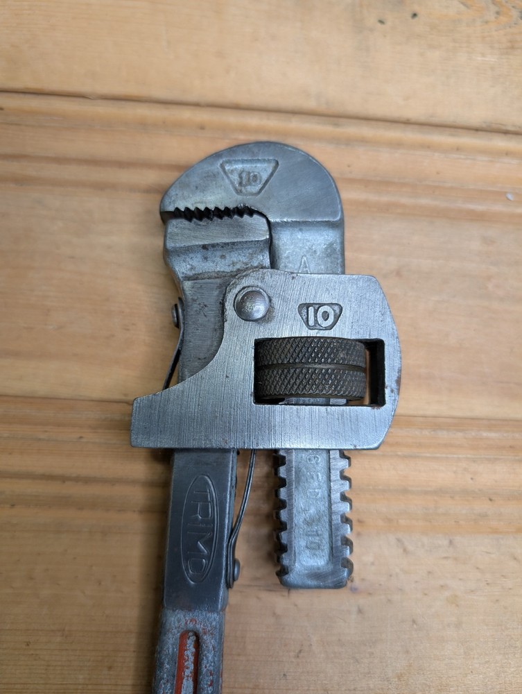 Vintage Trimo 10" Pipe wrench