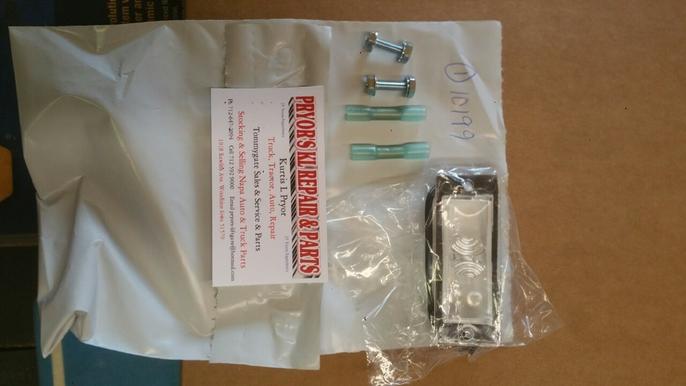 Tommy Gate 010199 Maxon License Plate Light Kit J-H1 Jammy