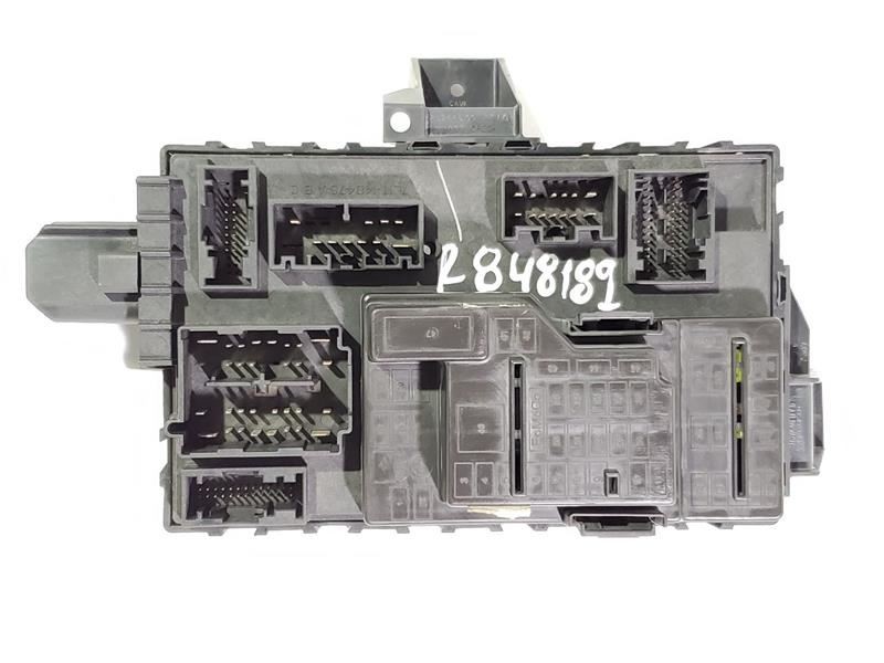 Control Module Computer GEM PN AL1T15604AD OEM 2010 Lincoln Navigator