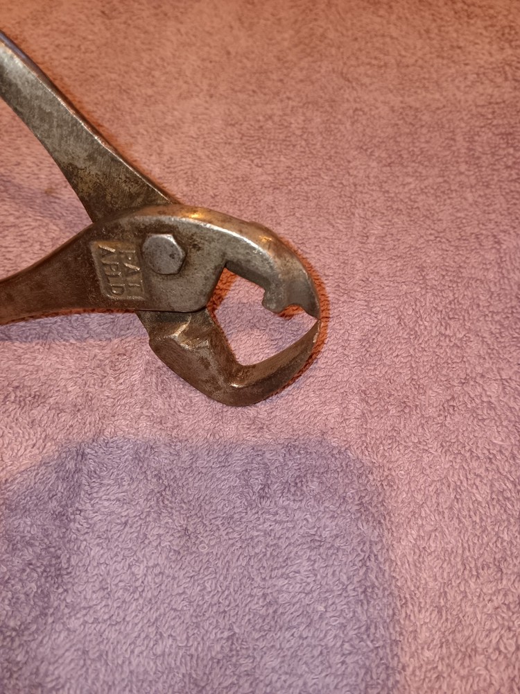 Vintage Katy Kotter PIn Puller MPLS