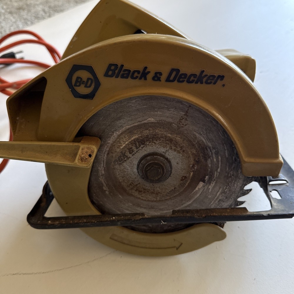 vintage Black & Decker Model 7308 circular saw