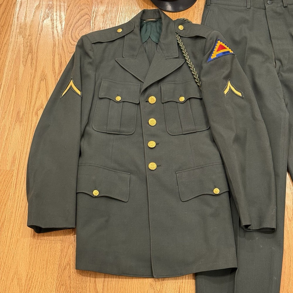 WWII AAF Training Command Uniform Set ID’d Theodore Walker Illinois