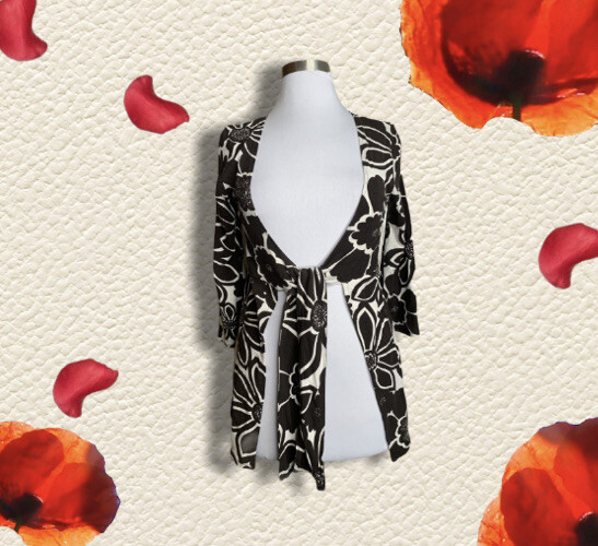 CABI Mod Floral Tie Wrap Tunic Medium
