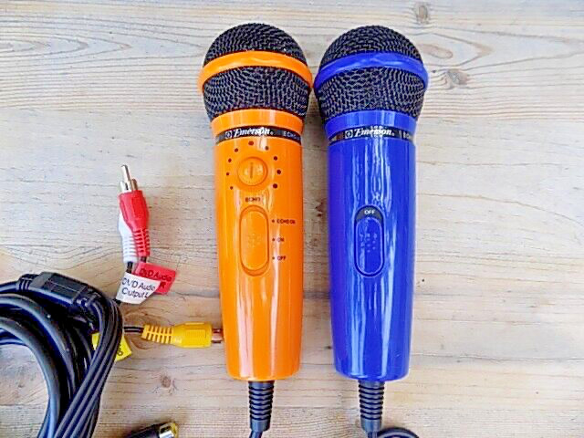 Emerson Echo Microphone Plug N Play / Karaoke Microphone Tested