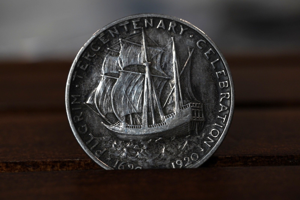 1920 Silver Pilgrim Commemorative Coin Tercentenary Celebration Half Dollar