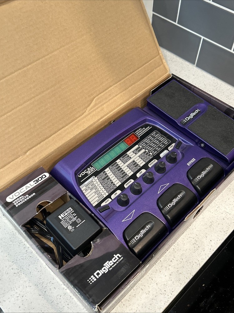 DigiTech Vocal 300 Vocal Multi-Effects Complete Box