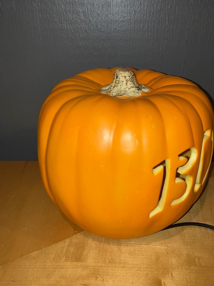 Vintage Hard Plastic Pumpkin "Boo"! Light