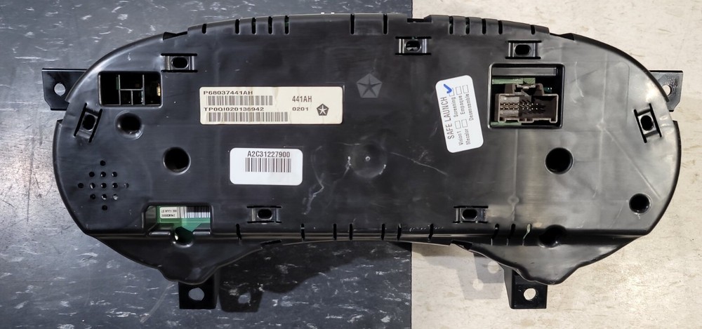 Speedometer Instrument Cluster Dash Panel Gauges 2011 2012 Charger