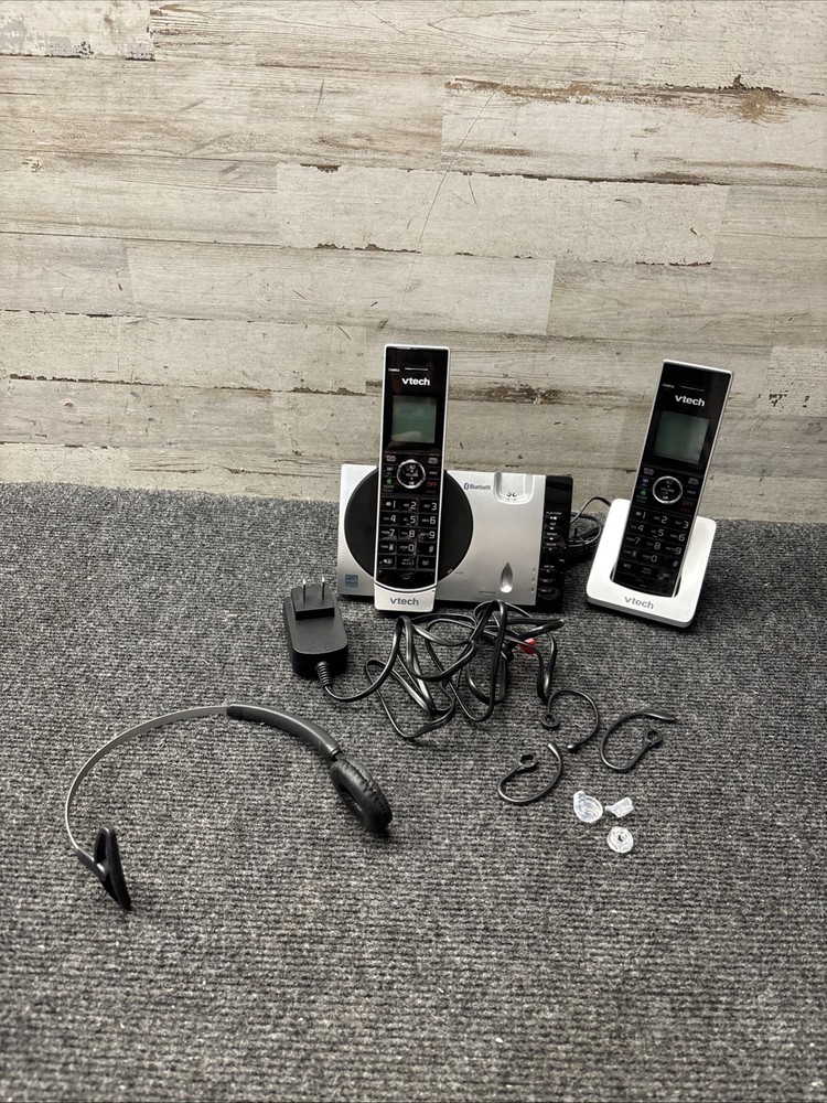 Used VTech DS6771-3 2 Handset Connect to Cell Bluetooth Phone System