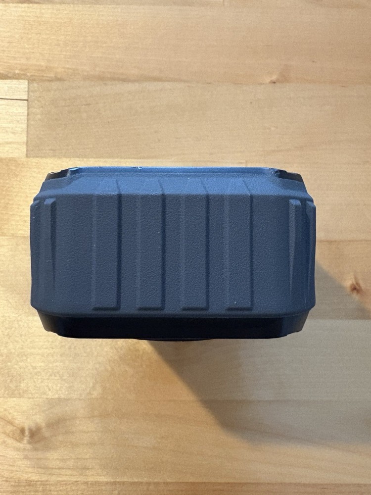 Blackfire Bluetooth Wireless Speaker with Magnetic Mount Square Shape