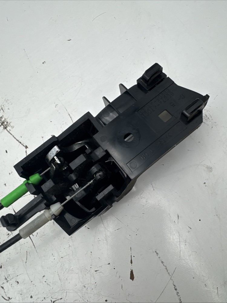 2007 TOYOTA PRIUS DRIVER SIDE FRONT Left DOOR LOCK ACTUATOR ASSEMBLY W/HANDLE