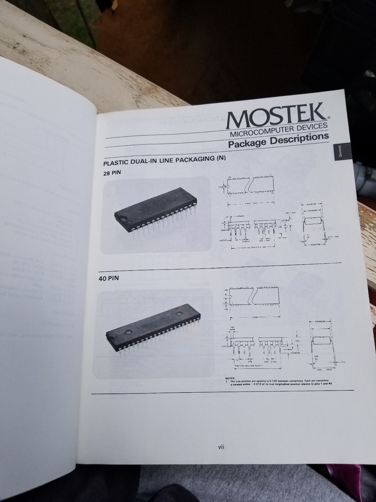 4 VINTAGE MOSTEK MICROELECTRONICS BOOKS MEMORY DATA 1979 MICROCOMPUTER 1984, '85