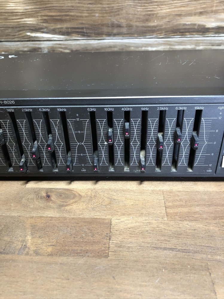 Vintage TECHNICS SH-8026 Stereo Graphic Equalizer