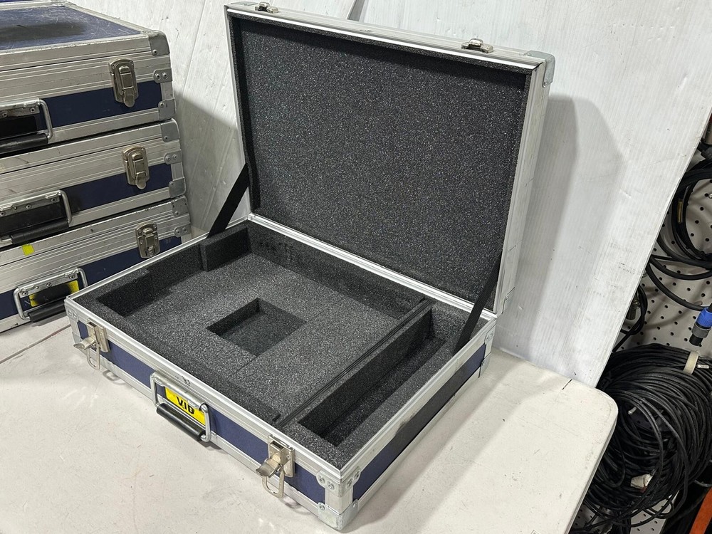 Unbranded Assorted Cases #2844 (One)THS