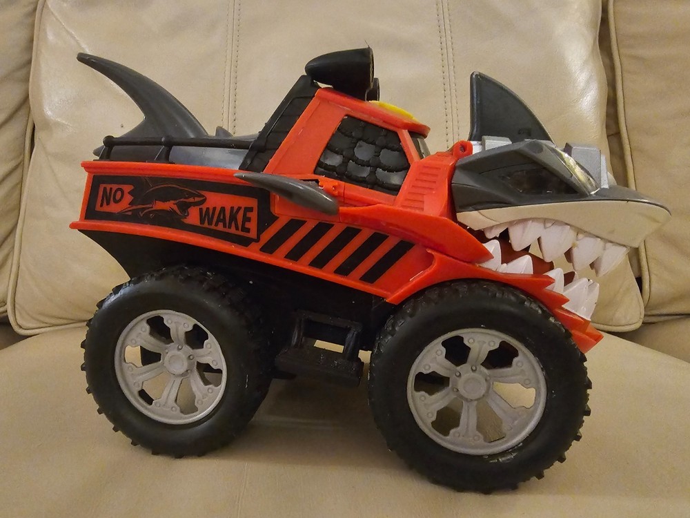 Adventure Force Jawsome Jammer Motorized Vehicle