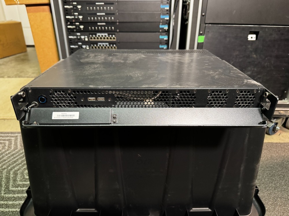 NewTek VISRT - TalkShow Skype Teams Server VS-100 Video Calling System 1U PC SDI