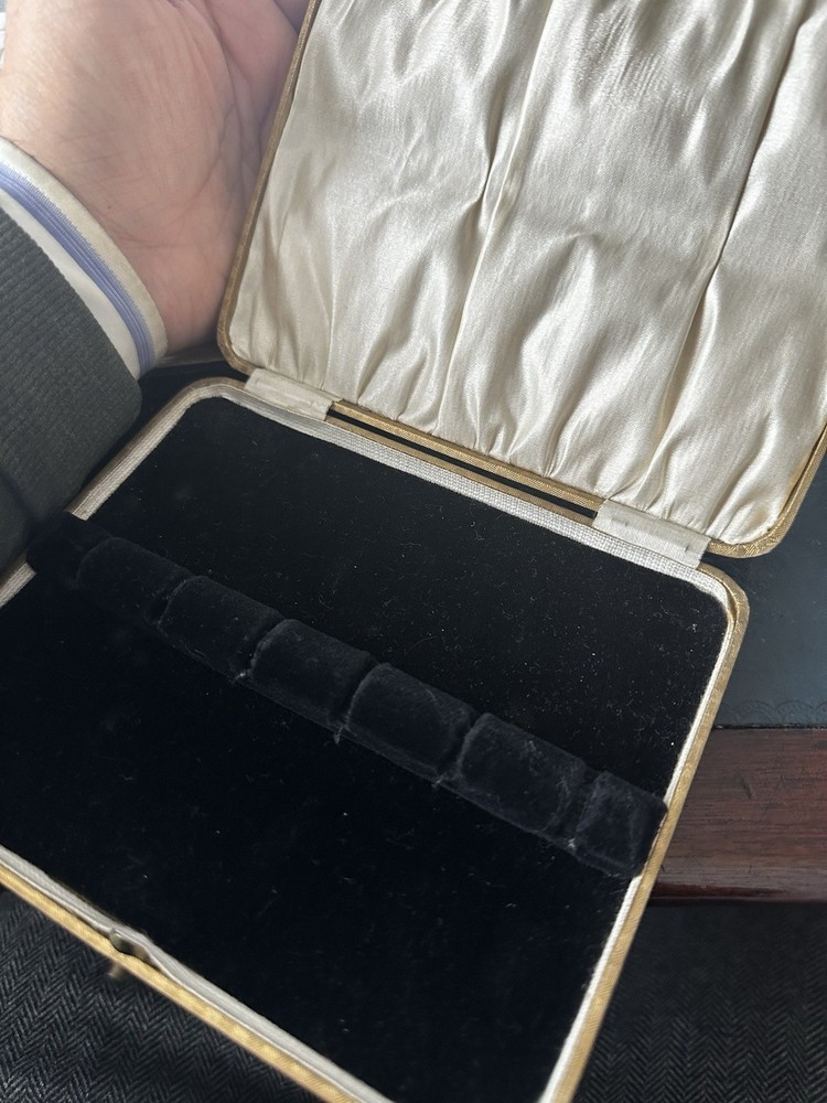 Antique Hinged Teaspoon Presentation Box – Textured Black Leather 16.5cm