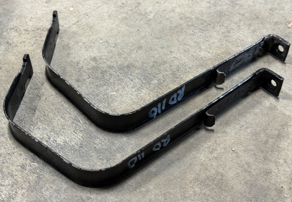 DEF Tank Straps 22809342