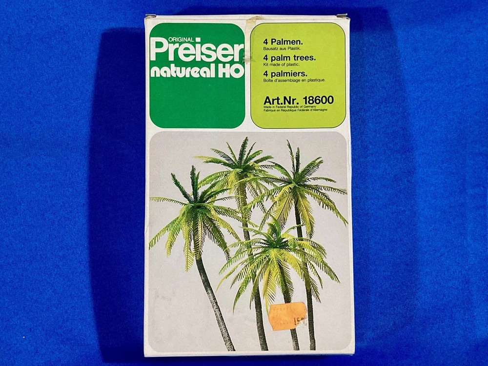 Preiser 18600,  HO Scale 4 Palm Trees Unassembled Plastic Model Kit