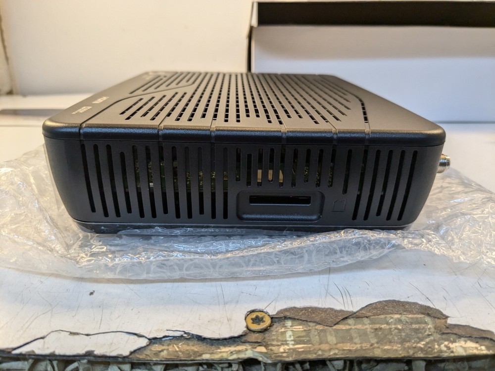 Advanced Digital Broadcast ADB-1761WF IPTV Set Top Box *Open Box*