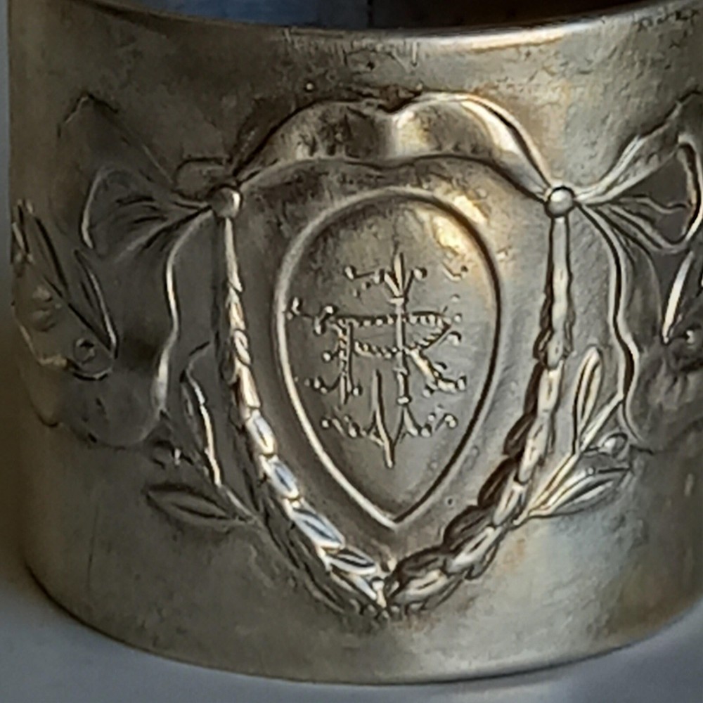 Antique Solid Silver Napkin Ring Hallmarked VM 800