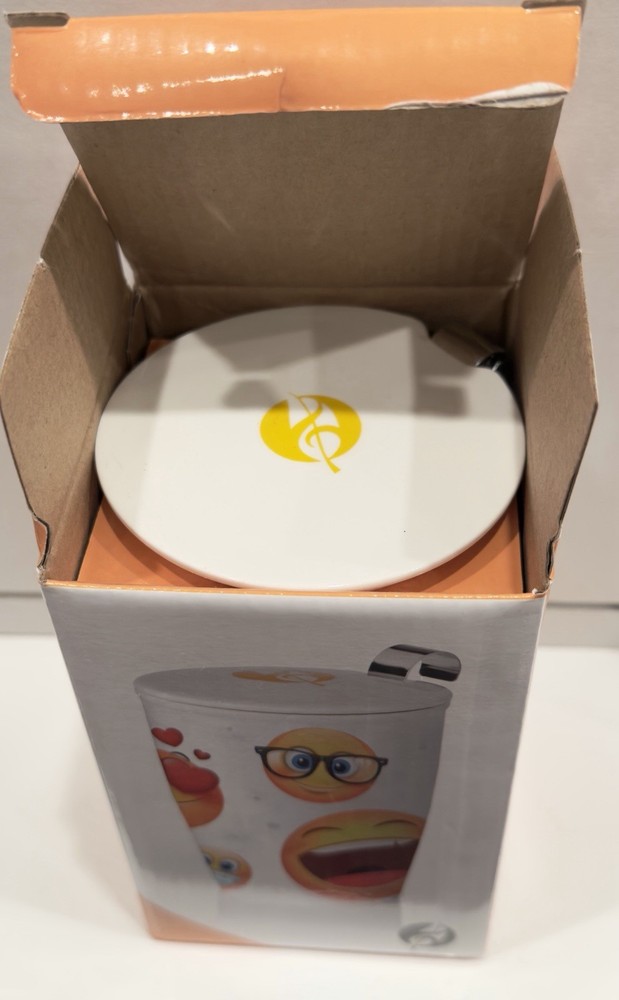 Doubled-walled Emoji Porcelain Cup & Infuser