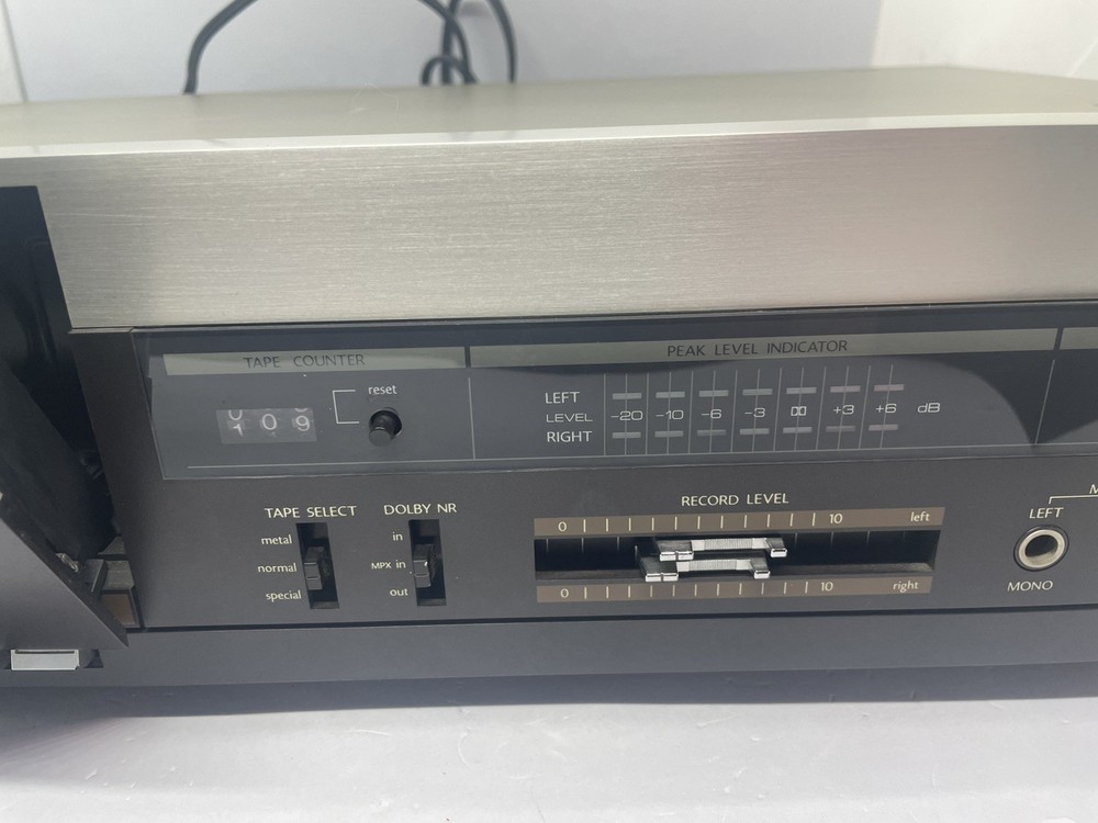 Mitsubishi DT-12 Stereo Cassette Deck - Tested