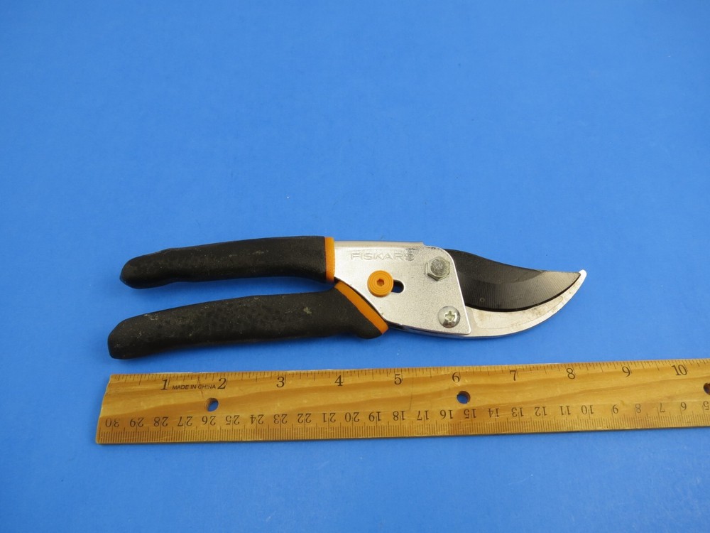 Fiskars 5/8" Pruning Shears