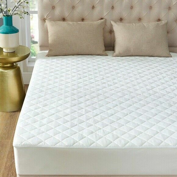 THRESHOLD WATERPROOF MATTRESS PAD, WHITE, TWIN *NEW