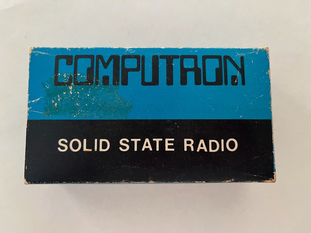 Vintage Computron Model #2601 Solid State Radio With Box
