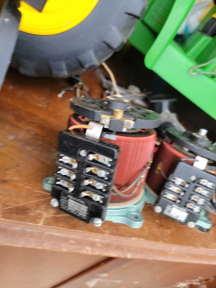 Staco Adjust-A-Volt Type 500BU Variable Transformer W/ Great knob & Dial