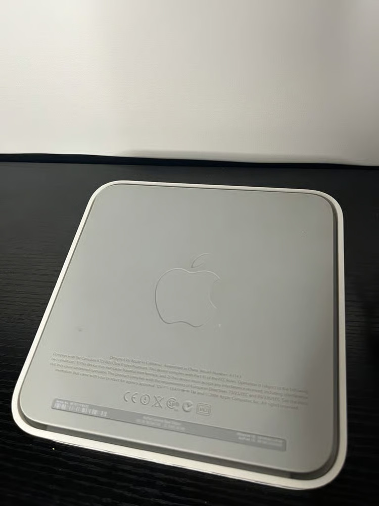 Apple AirPort Extreme wireless router