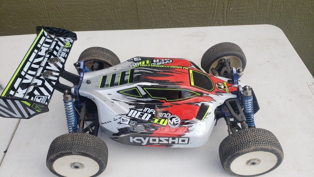 KYOSHO INFERNO ELECTRIC BUGGY