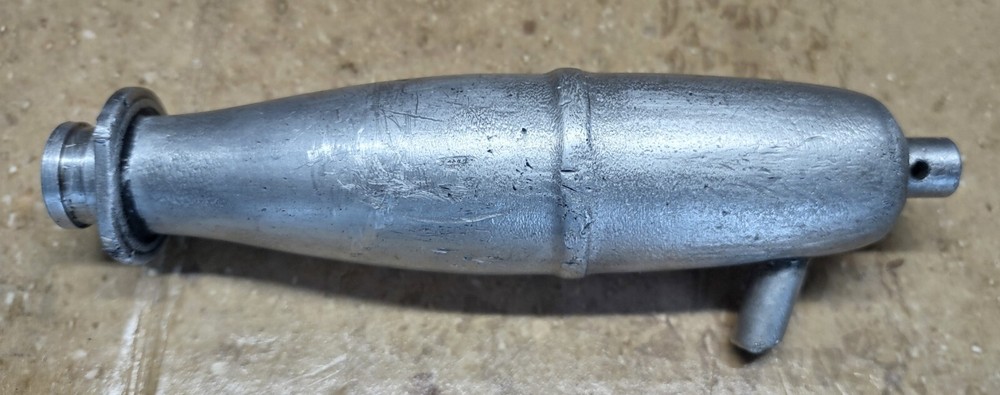 Unbranded Pipe