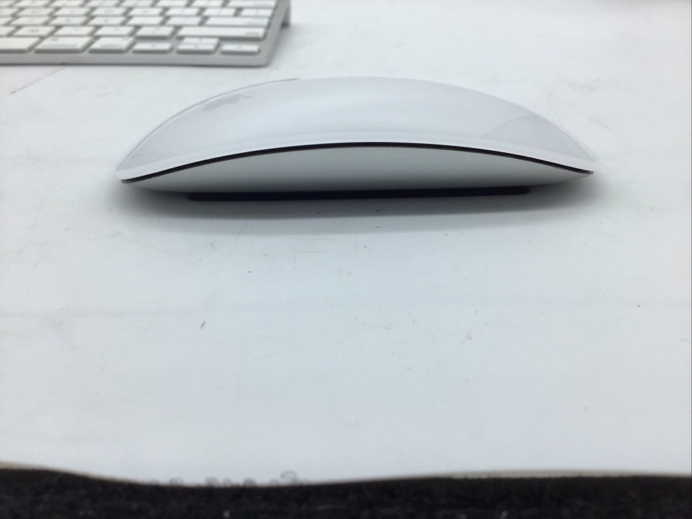 Apple A1314/A1296 OEM Bluetooth Keyboard & Mouse Bundle Power Tested Read