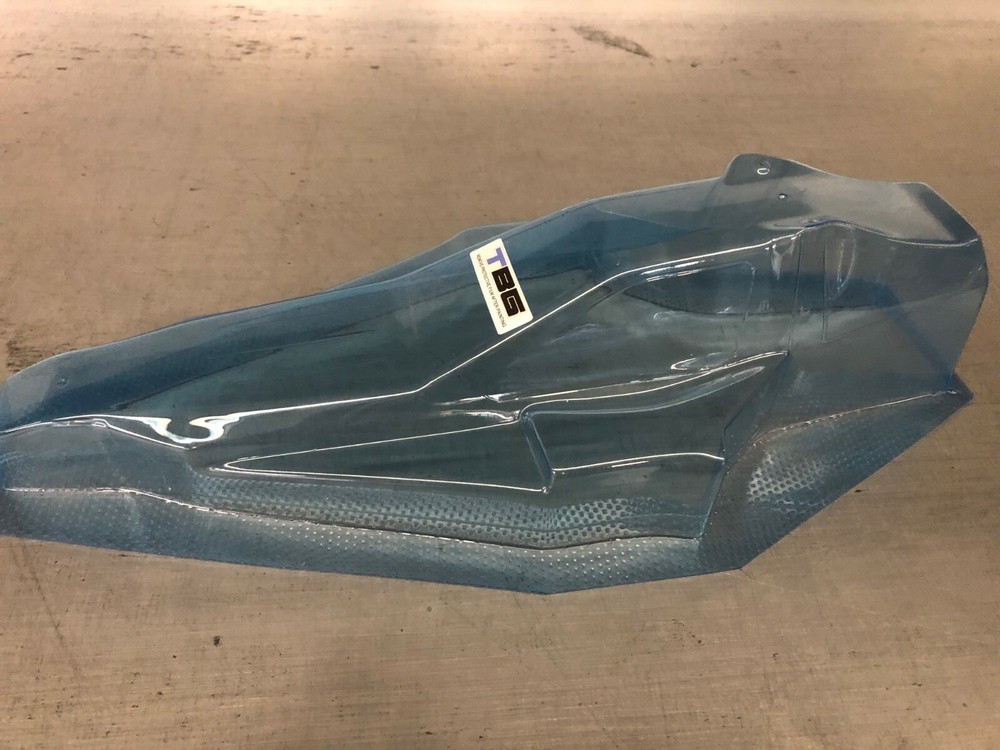 AM B2 BODY AND WING FOR TEAM ASSOCIATED